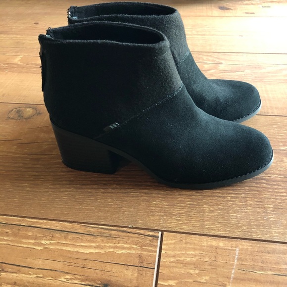 Toms Shoes - Toms Lacy Ankle Boots